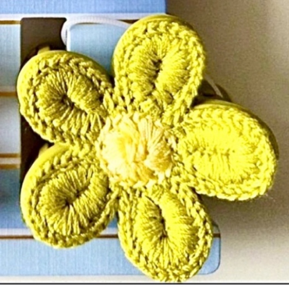 Crochet Clips Claw Colorful Flower Lime Green NWT